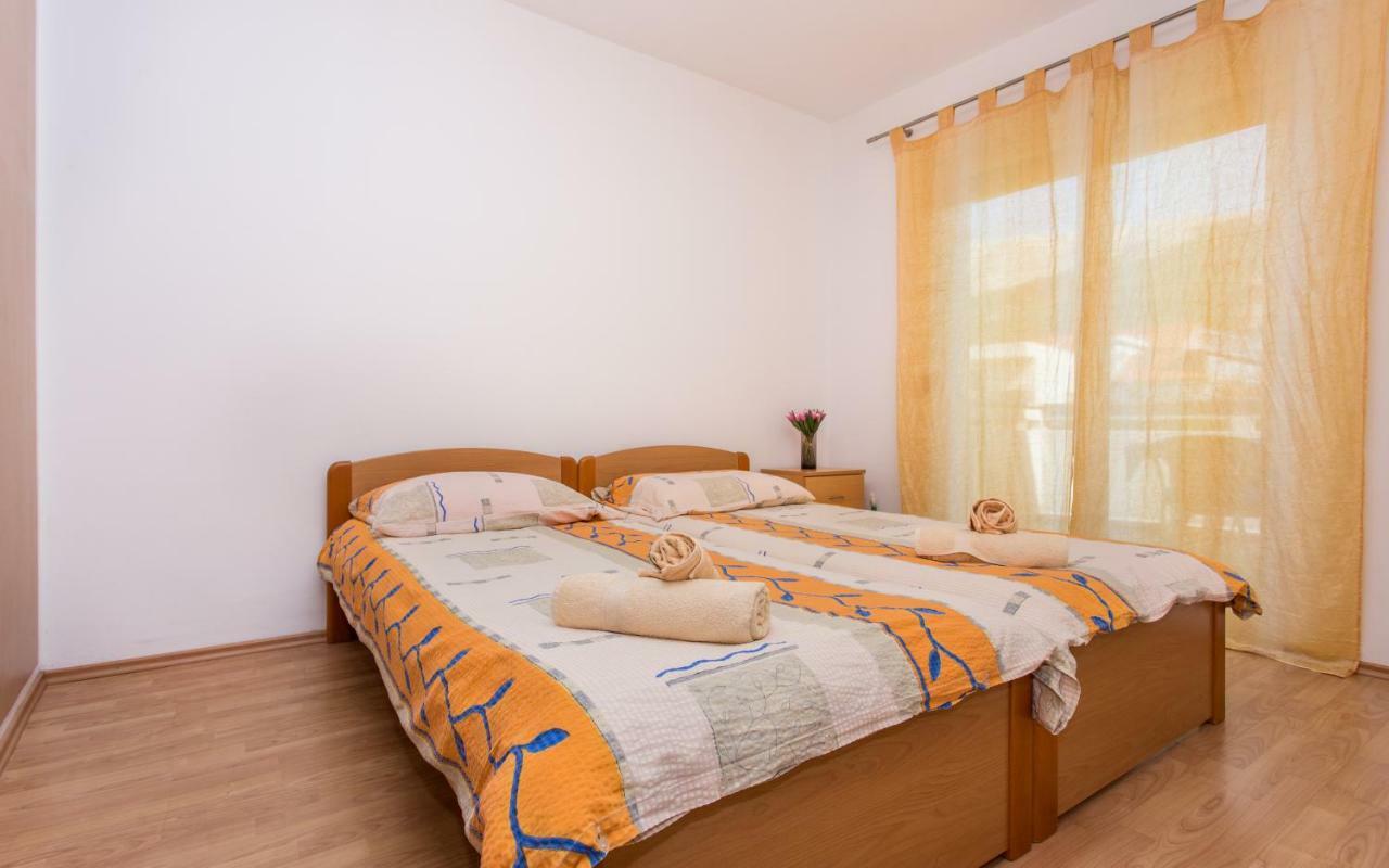 Apartments Kraljic I Baska  Exterior photo