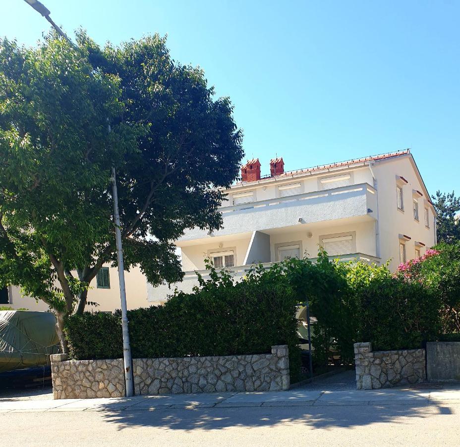 Apartments Kraljic I Baska  Exterior photo